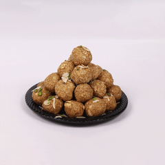 Crunchy Gajak Ladoo