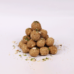Crunchy Gajak Ladoo